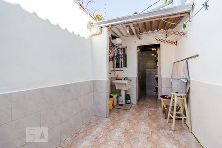 Casa à venda com 232m², 3 quartos e 2 vagasÁrea de serviço