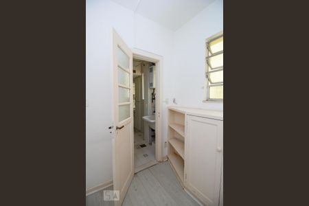 Apartamento para alugar com 250m², 3 quartos e 1 vaga Apartamento para alugar com 250m², 3 quartos e 1 vagaQuarto de Serviço