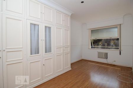 Apartamento para alugar com 250m², 3 quartos e 1 vaga Apartamento para alugar com 250m², 3 quartos e 1 vagaQuarto 3