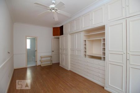 Apartamento para alugar com 250m², 3 quartos e 1 vaga Apartamento para alugar com 250m², 3 quartos e 1 vagaQuarto 1