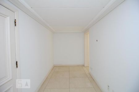Apartamento para alugar com 250m², 3 quartos e 1 vaga Apartamento para alugar com 250m², 3 quartos e 1 vagaHall de Entrada