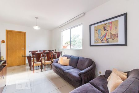 Sala de apartamento para alugar com 3 quartos, 80m² em Jardim América, Belo Horizonte