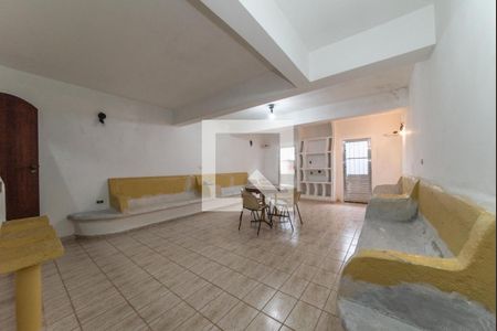 Casa à venda com 365m², 3 quartos e 3 vagasSalão de Festas