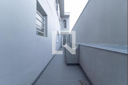 Casa à venda com 365m², 3 quartos e 3 vagasCorredor - Quintal