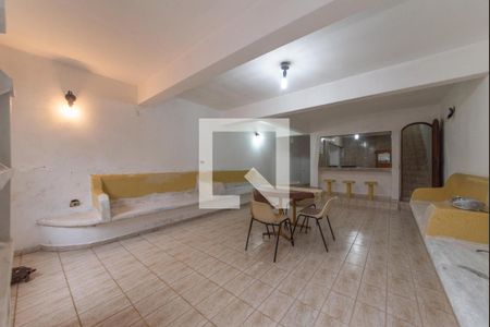 Casa à venda com 365m², 3 quartos e 3 vagasSalão de Festas