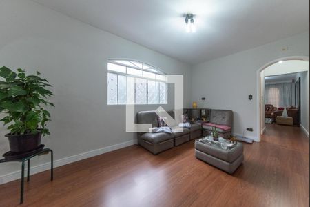 Casa à venda com 365m², 3 quartos e 3 vagasSala de Estar