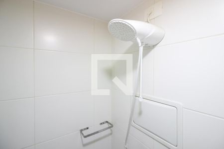 Banheiro de kitnet/studio para alugar com 1 quarto, 25m² em Cerqueira César, São Paulo