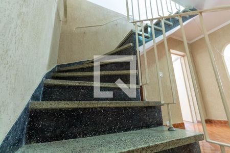 Escada de casa à venda com 3 quartos, 120m² em Vila Feliz, São Paulo