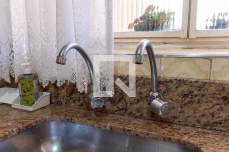 Casa à venda com 120m², 3 quartos e 1 vaga Casa à venda com 120m², 3 quartos e 1 vagaCozinha - Torneira