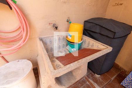 Casa à venda com 120m², 3 quartos e 1 vaga Casa à venda com 120m², 3 quartos e 1 vagaLavanderia