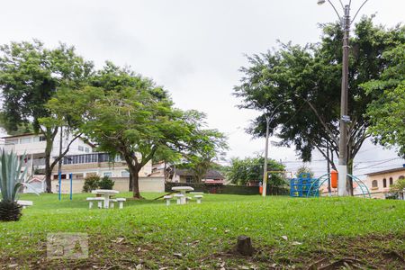 Apartamento para alugar com 60m², 2 quartos e sem vagaCondomínio