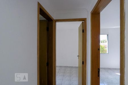 Corredor de apartamento à venda com 2 quartos, 50m² em Vila Heliópolis, São Paulo