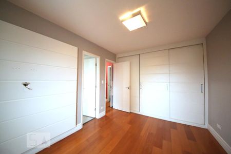 Apartamento para alugar com 120m², 3 quartos e 2 vagasSuíte