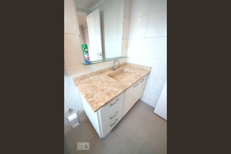 Apartamento para alugar com 120m², 3 quartos e 2 vagasBanheiro