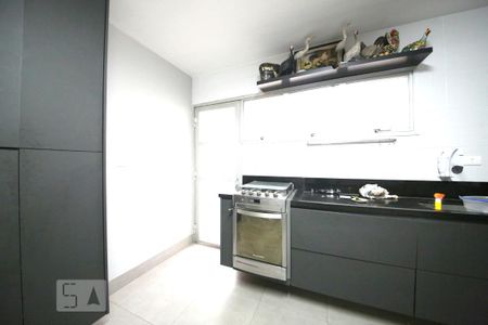 Apartamento para alugar com 120m², 3 quartos e 2 vagasCozinha