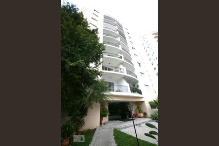 Apartamento para alugar com 120m², 3 quartos e 2 vagasFachada