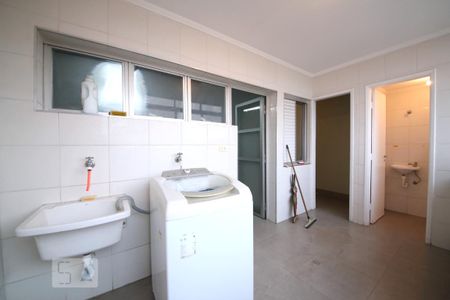 Apartamento para alugar com 120m², 3 quartos e 2 vagasÁrea de Serviço