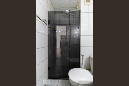 Apartamento para alugar com 38m², 1 quarto e 1 vagaBanheiro - Box de Vidro