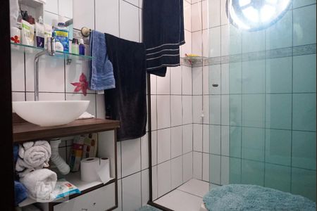 Casa à venda com 220m², 4 quartos e 2 vagas Casa à venda com 220m², 4 quartos e 2 vagasBanheiro da Suíte 2