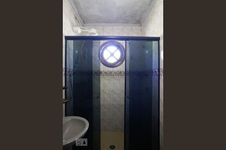 Casa à venda com 220m², 4 quartos e 2 vagas Casa à venda com 220m², 4 quartos e 2 vagasBanheiro da Suíte 1