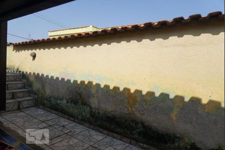 Casa à venda com 220m², 4 quartos e 2 vagas Casa à venda com 220m², 4 quartos e 2 vagasVista da Suíte 1