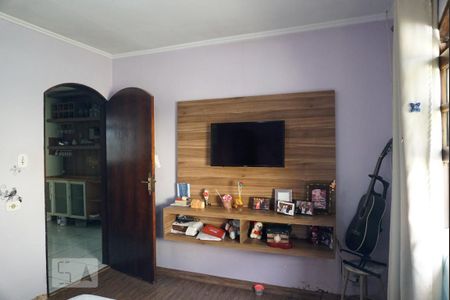 Casa à venda com 220m², 4 quartos e 2 vagas Casa à venda com 220m², 4 quartos e 2 vagasSuíte 2