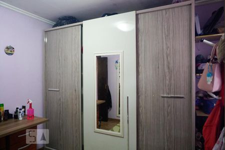 Casa à venda com 220m², 4 quartos e 2 vagas Casa à venda com 220m², 4 quartos e 2 vagasQuarto 2