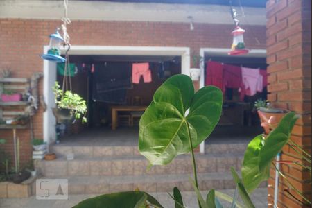 Casa à venda com 220m², 4 quartos e 2 vagas Casa à venda com 220m², 4 quartos e 2 vagasVis ado Quarto 2