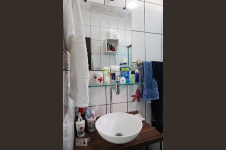 Casa à venda com 220m², 4 quartos e 2 vagas Casa à venda com 220m², 4 quartos e 2 vagasBanheiro da Suíte 2