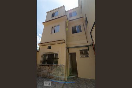 Apartamento para alugar com 35m², 1 quarto e sem vaga Apartamento para alugar com 35m², 1 quarto e sem vagaFachada