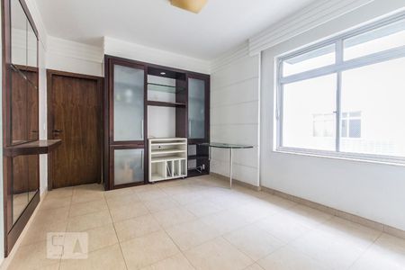 Quarto de apartamento à venda com 4 quartos, 210m² em Santo Antônio, Belo Horizonte