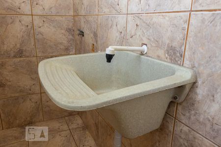 Casa de condomínio para alugar com 50m², 1 quarto e sem vaga Casa de condomínio para alugar com 50m², 1 quarto e sem vagaDetalhe da área de serviço