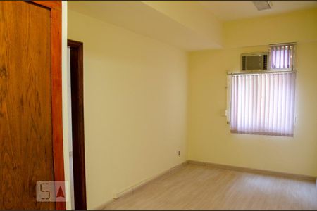 Sala de apartamento para alugar com 1 quarto, 34m² em Centro, Rio de Janeiro