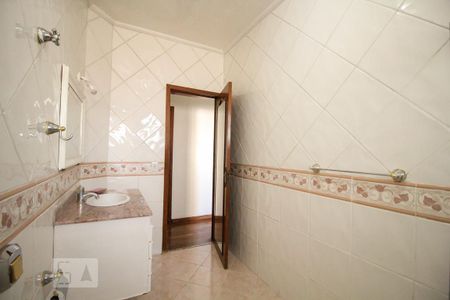 Casa para alugar com 320m², 3 quartos e 3 vagasBanheiro