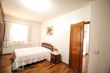 Casa para alugar com 320m², 3 quartos e 3 vagasQuarto 2 - Suíte