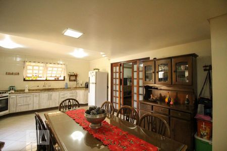 Casa para alugar com 320m², 3 quartos e 3 vagasCozinha