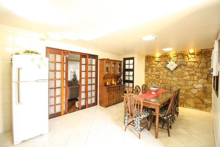 Casa para alugar com 320m², 3 quartos e 3 vagasCozinha