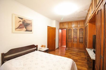 Casa para alugar com 320m², 3 quartos e 3 vagasQuarto 2 - Suíte