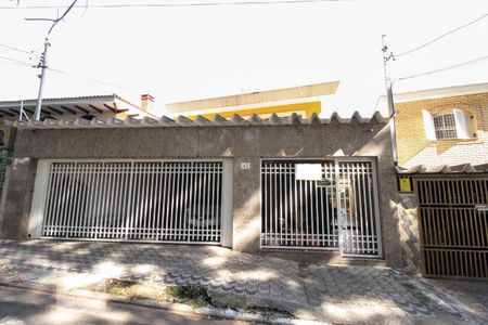 Casa para alugar com 320m², 3 quartos e 3 vagasFachada