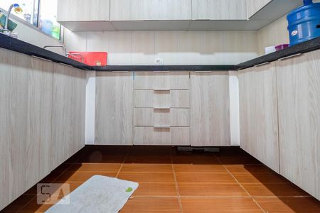 Casa de condomínio para alugar com 67m², 2 quartos e 1 vagaCozinha - Armários