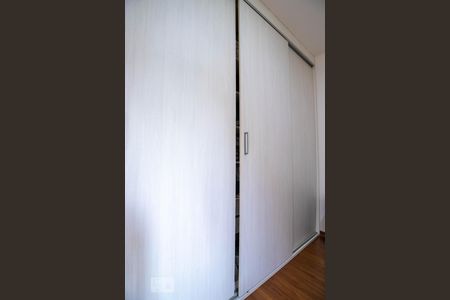 Casa de condomínio para alugar com 67m², 2 quartos e 1 vagaQuarto 1 - Armários