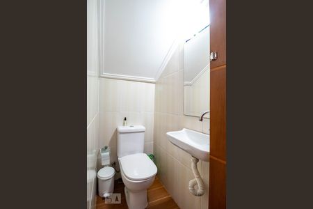 Lavabo de casa de condomínio para alugar com 2 quartos, 67m² em Vila Constança, São Paulo