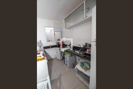 Apartamento à venda com 48m², 2 quartos e sem vaga Apartamento à venda com 48m², 2 quartos e sem vagaCozinha