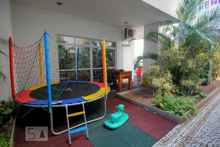 Apartamento para alugar com 70m², 2 quartos e 1 vagaÁrea Comum - Playground