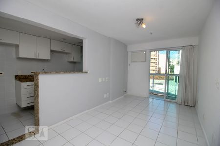 Apartamento para alugar com 70m², 2 quartos e 1 vagaSala