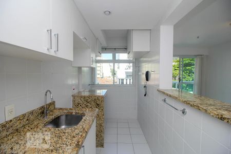 Apartamento para alugar com 70m², 2 quartos e 1 vagaCozinha - Armários