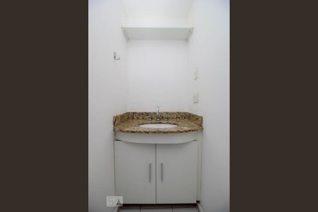 Apartamento para alugar com 70m², 2 quartos e 1 vagaLavabo