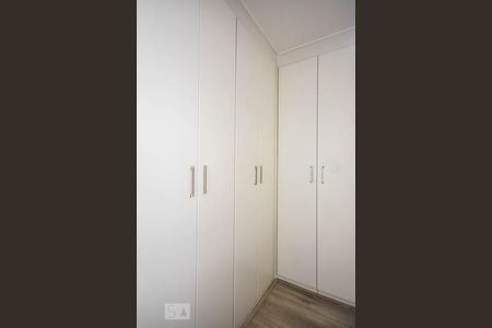 Apartamento para alugar com 120m², 2 quartos e 2 vagasArmário da suíte 2