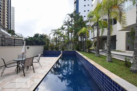 Apartamento para alugar com 120m², 2 quartos e 2 vagasPiscina