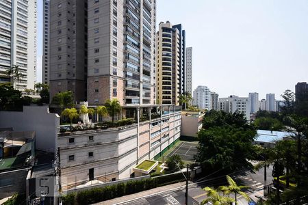 Vista de apartamento para alugar com 2 quartos, 120m² em Vila Suzana, São Paulo